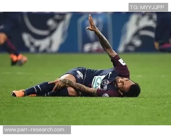 世锦赛点评：广州足球队的战术表现